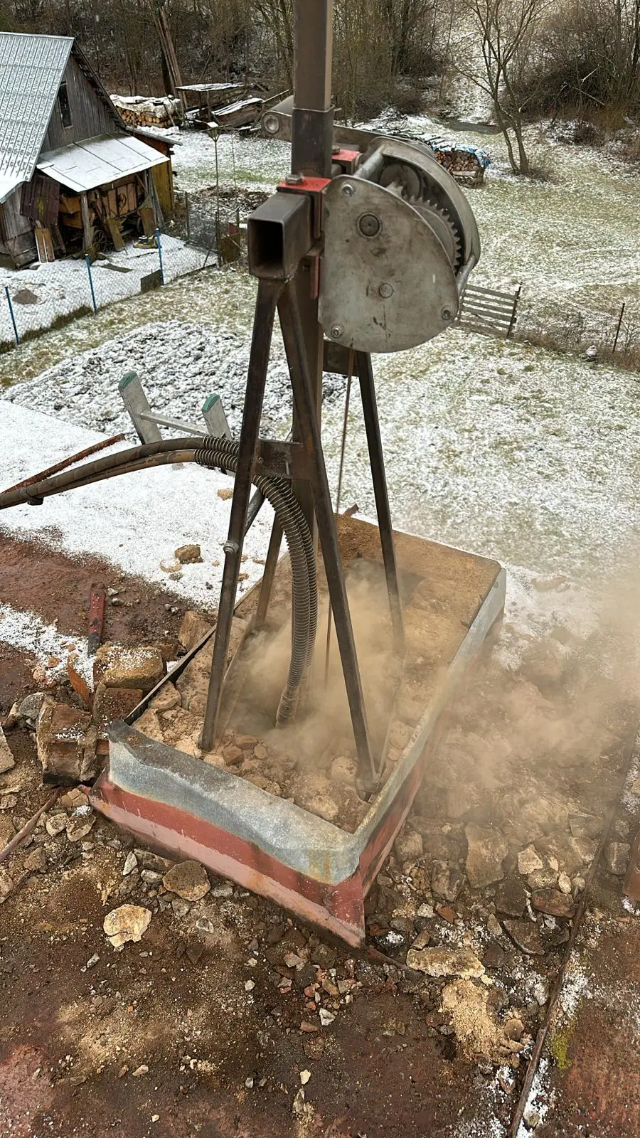 Frézovanie a vložkovanie komína - realizácia